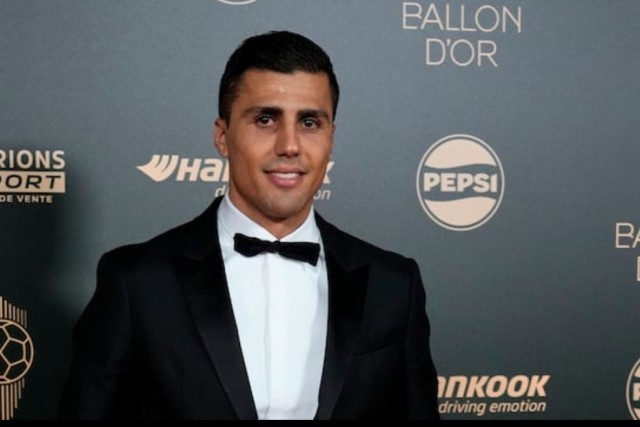 罗体：卢卡库想尽快复出，他希望在月底对罗马时回归赛场（罗体：卢卡库加紧恢复，力争月末对阵罗马时复出）