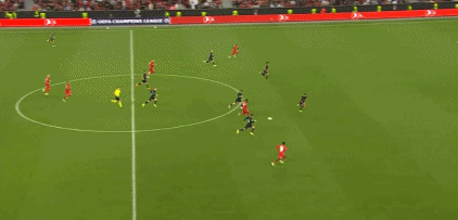 火记：谢泼德在进攻端火力十足，未来将牢牢占据火箭的首发（随队记者：谢泼德进攻端火力爆表，未来有望稳固火箭首发）