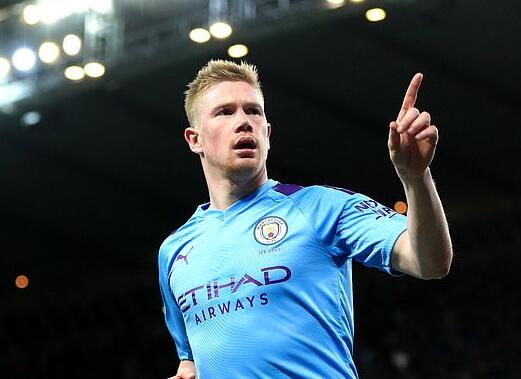 小将卡尔：我从基米希和凯恩身上学到了很多，很开心在拜仁踢球（卡尔：从基米希和凯恩身上获益匪浅，在拜仁踢球让我很开心）