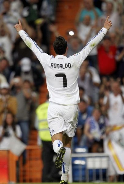 塔利亚菲科：阿根廷卫冕世界杯得一步步来；西法德葡是强队（塔利亚菲科：阿根廷卫冕需循序渐进；西、法、德、葡皆为劲旅）