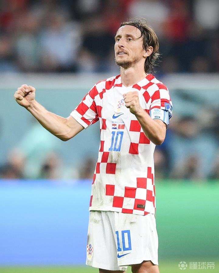 西媒：穆德里克禁赛期可能提前结束，塞维利亚、白堡对其有意（西媒称穆德里克或提前结束禁赛，塞维利亚与白堡有意引进）