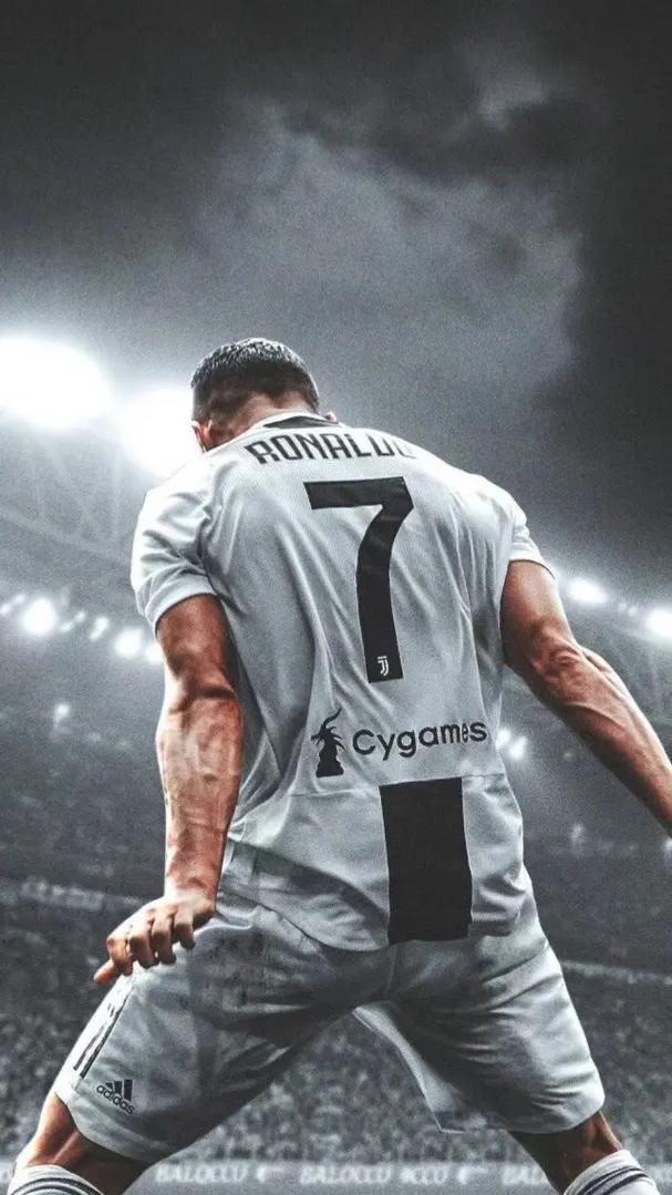 吕迪格：伤缺这段时间我身心得到放松；居莱尔的天赋无需多说（吕迪格：伤停期身心放松，居莱尔天赋毋庸置疑）