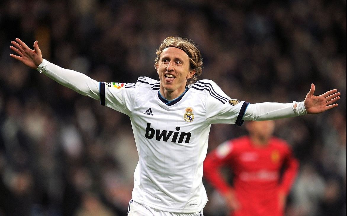 尼克斯外线低迷导致失利（尼克斯外线哑火，饮恨落败）